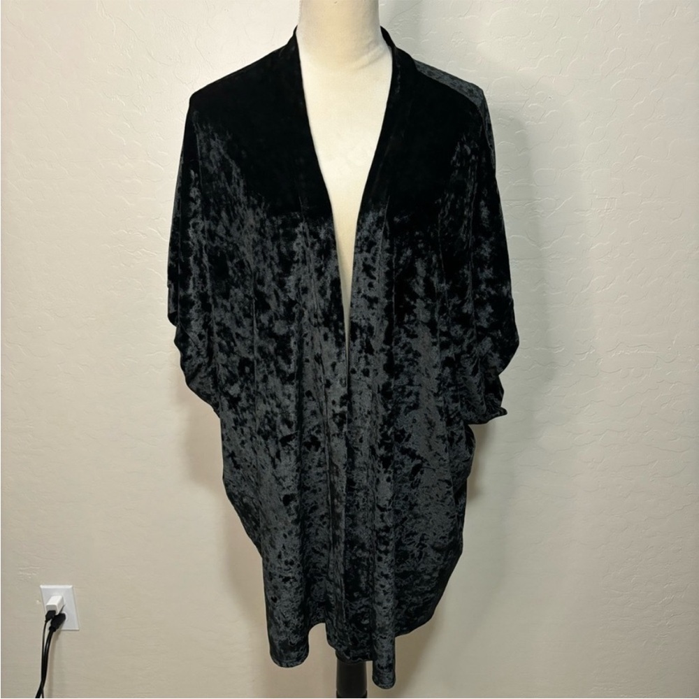 Victoria’s Secret Crushed Velvet Kimono
